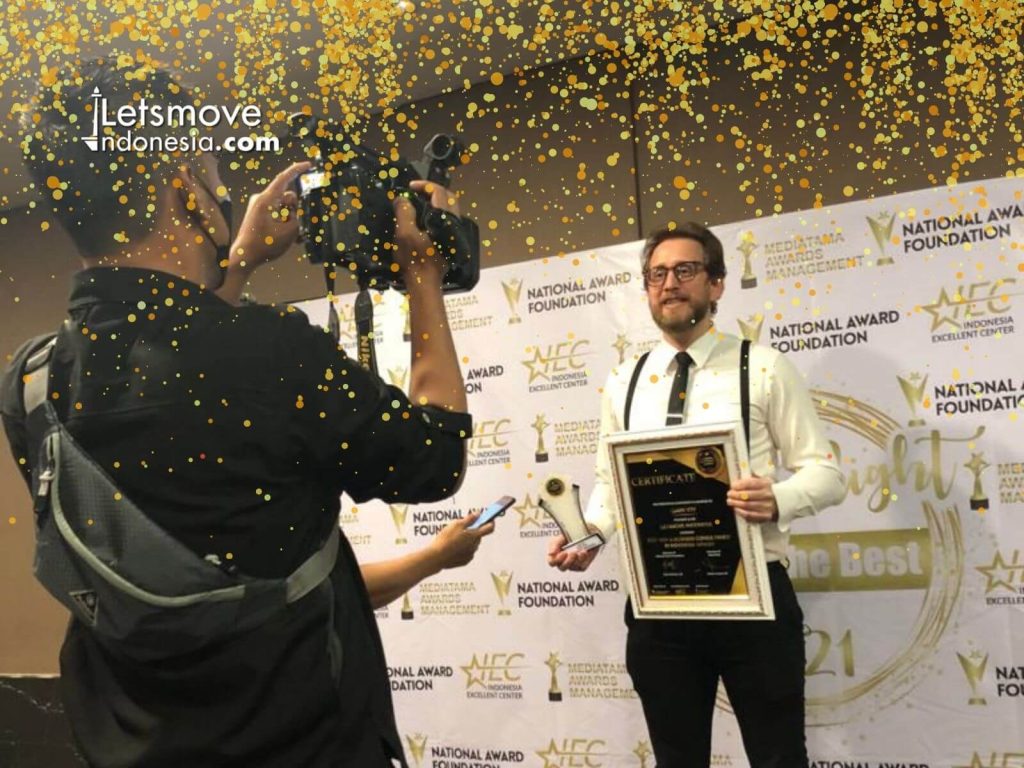letsmoveindonesia-wins-the-best-visa-business-agency-in-indonesia-award (7)